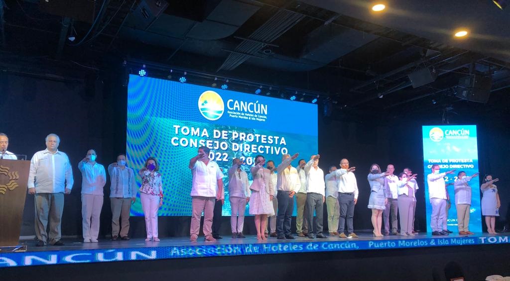 Sostiene el también representante del Presidente de la República y enlace directo en la entidad con el sector social y empresarial del Tren Maya que desde la AHCP&IM darán buenos resultados no solo para el Caribe mexicano, sino para todo el país.