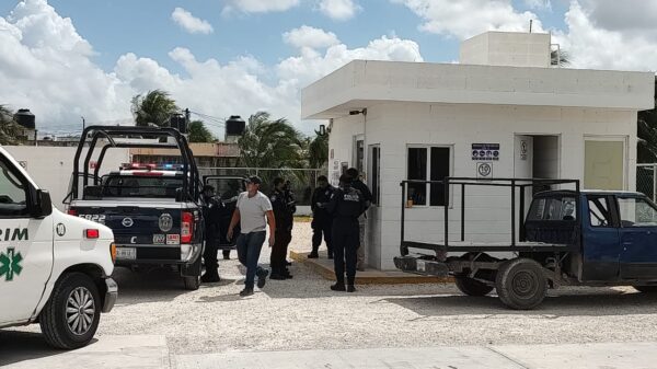 Balean a empleado en asalto a gasera en la Leona Vicario de Cancún (VIDEO).