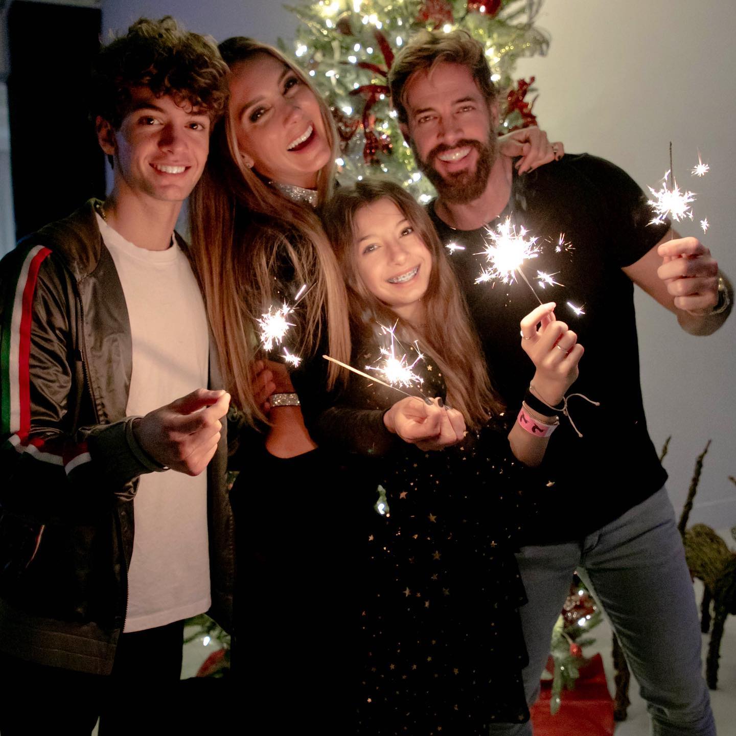 "Yo no tengo la necesidad de amarrar a un hombre": Elizabeth Gutiérrez a Jacky Bracamontes