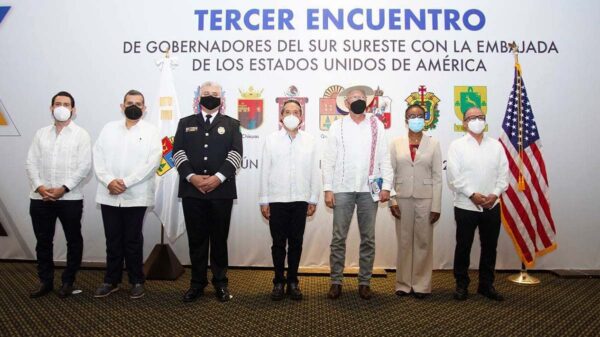 La estrategia de seguridad en Quintana Roo fue destacada hoy por el embajador norteamericano Kenneth Salazar