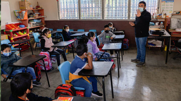 Regresan a clases presenciales las escuelas de educación básica en Quintana Roo