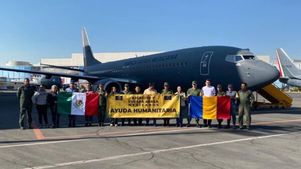 Vuela a Rumania avión de la FAM para repatriar a mexicanos evacuados de Ucrania.
