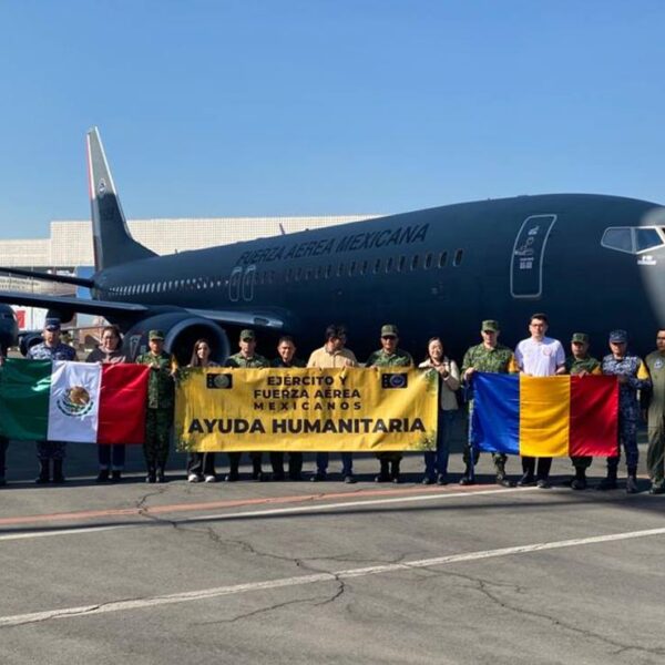 Vuela a Rumania avión de la FAM para repatriar a mexicanos evacuados de Ucrania.