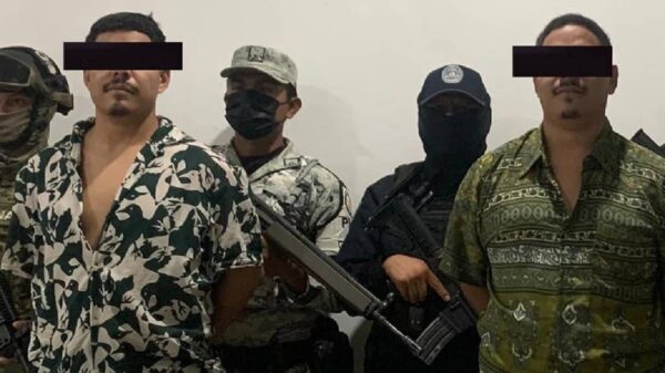 Caen dos narcomenudistas en la Zona Hotelera de Cancún.