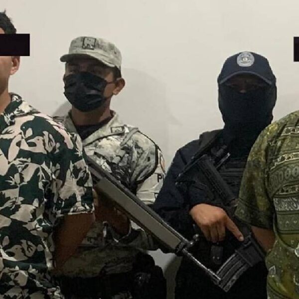 Caen dos narcomenudistas en la Zona Hotelera de Cancún.