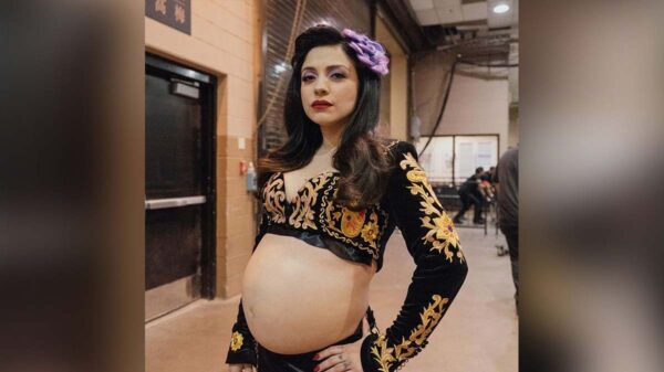 ¡Mon Laferte ya es mamá!