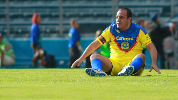 Cuauhtémoc Blanco "negocia" su regreso a las Águilas del América