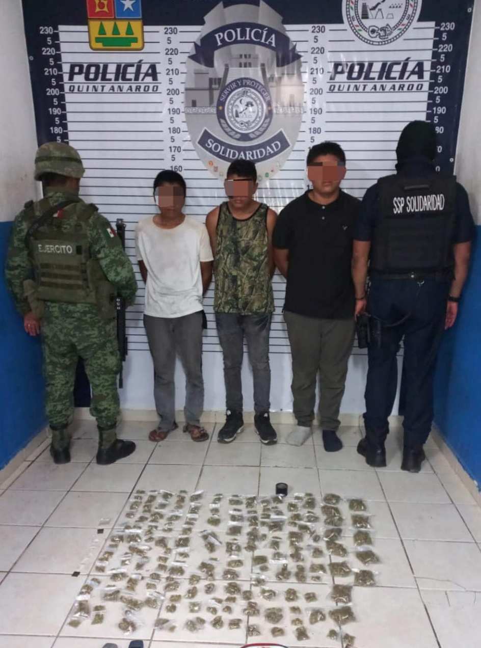 Caen narcomenudistas en playas; dos son adolescentes; tenían en su poder más de 250 dosis de diversas drogas en un domicilio de la Colosio.