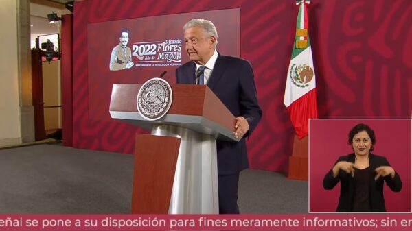 Alista AMLO plan económico para aminorar golpe de inflación