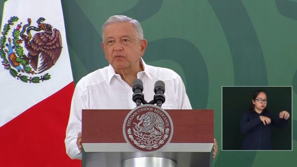 “Personas con recursos tendrán taxi aéreo, desde Polanco al AIFA”: AMLO