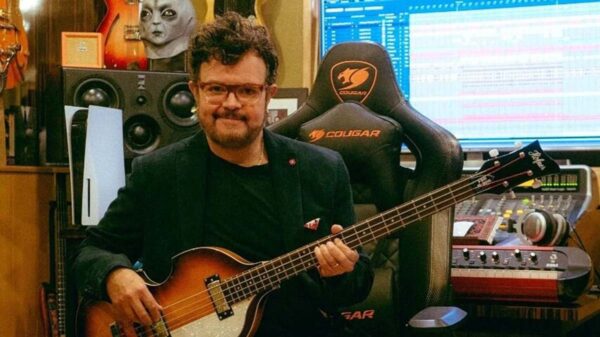 ¿Aleks Syntek piensa cantar reguetón?