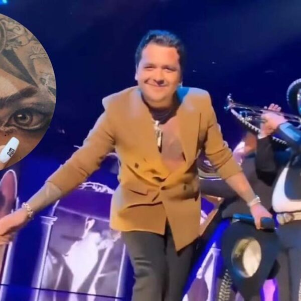 Así fue como Christian Nodal remplazo el tatuaje de los ojos de Belinda