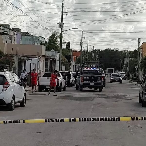 Atacan a balazos a hombre en la SM 217 de Cancún