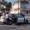 Conductora choca contra una patrulla de marinos en la Leona Vicario.