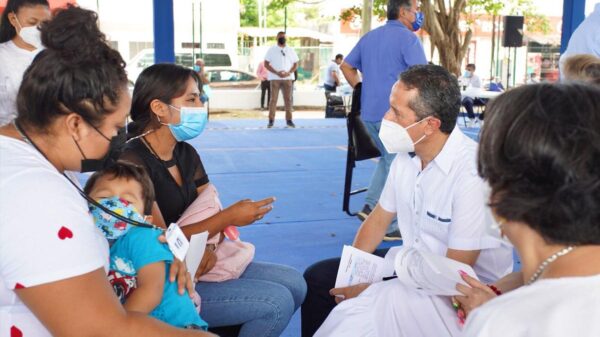 Por medio de Mesas de Trabajo, habitantes de Playa del Carmen fueron escuchados por el gobernador Carlos Joaquín