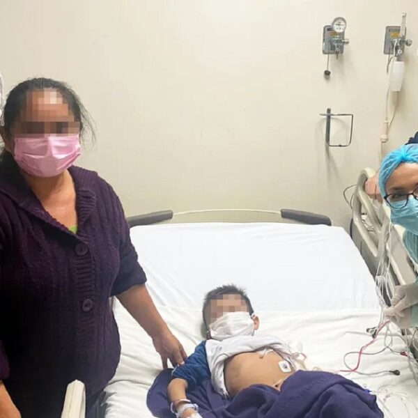 Exitoso trasplante de médula ósea salva a niño indígena de Quintana Roo