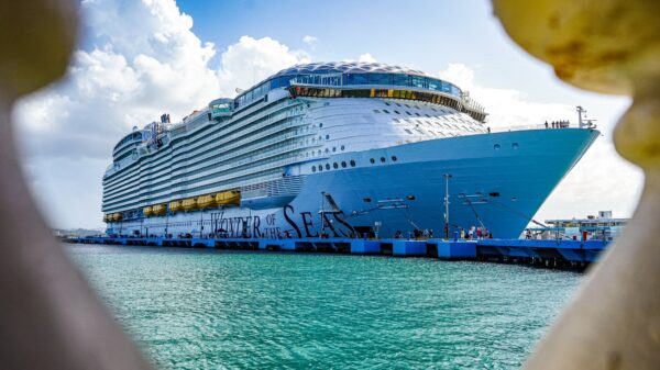 Arriba a Cozumel el crucero más grande del mundo.