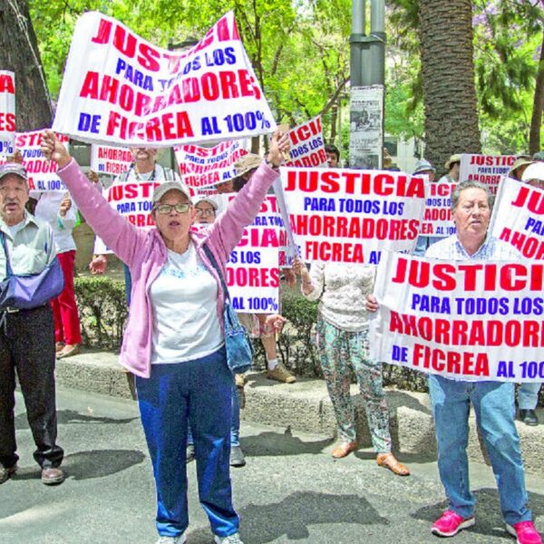 Extradita EU a México a defraudador de Ficrea