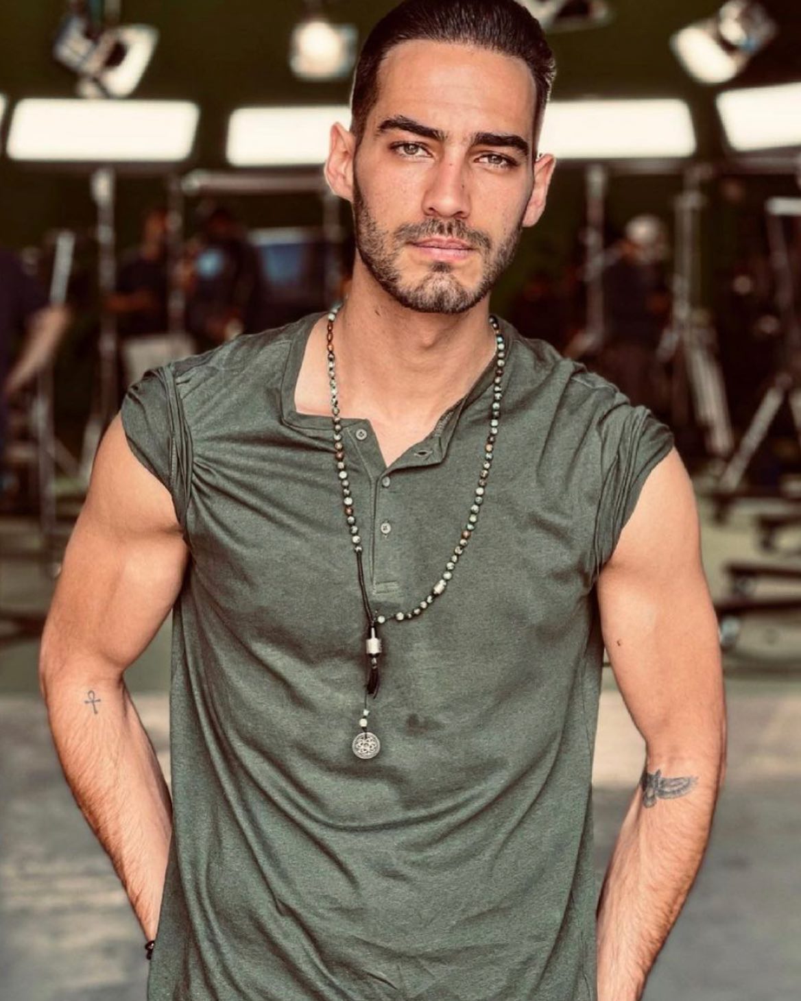 Hijo de Consuelo Duval rescata a una persona en accidente automovilístico