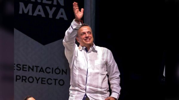 El Congreso de la Unión aprueba reforma el Artículo 35 de la Ley de Migración cuyo autor es el Ing. Luis Alegre Salazar, exdiputado federal