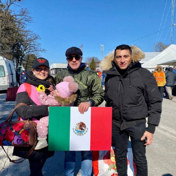 Deciden 30 mexicanos no salir de Rumania