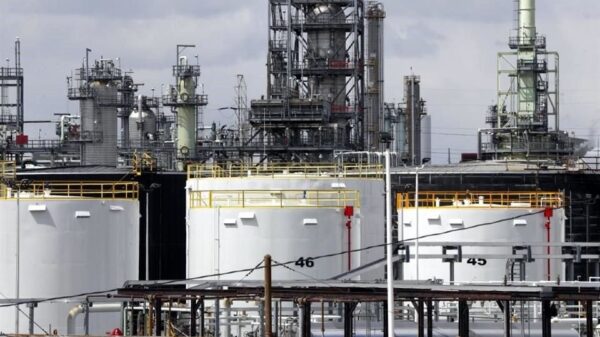 Liberará EU un millón de barriles de petróleo al día de su reserva