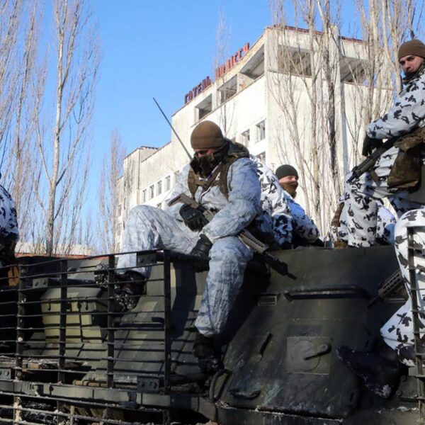 Huyen tropas rusas de Chernobyl por temor a radiación