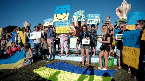 Refugiará Quintana Roo a ucranianos por guerra.Cortesia: Esmaragdo Camaz