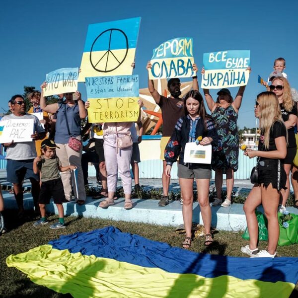 Refugiará Quintana Roo a ucranianos por guerra.Cortesia: Esmaragdo Camaz