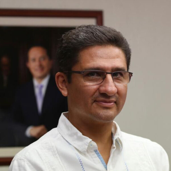 Asume titularidad de la COEPROC el Maestro Alfredo Suárez Camacho, sustituye a Adrián Martínez Ortega