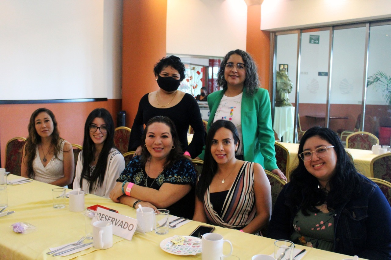 Grupo Turquesa conmemora a las mujeres; reconocen la labor que realizan día a día.