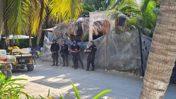 Denuncian despojo de un restaurante en Isla Holbox.