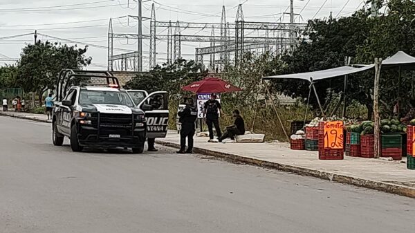 Balean a un joven en las inmediaciones de la plaza Cancún Mall.