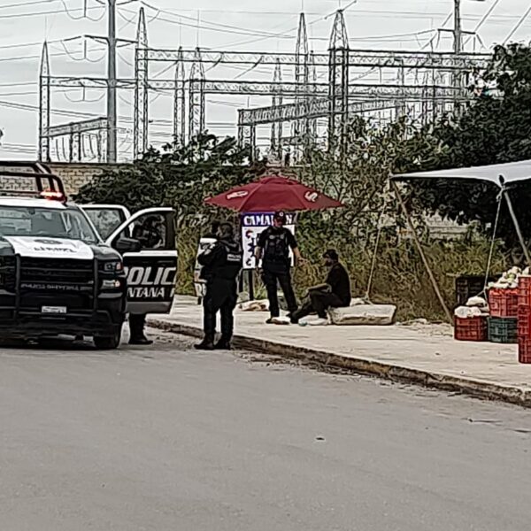Balean a un joven en las inmediaciones de la plaza Cancún Mall.