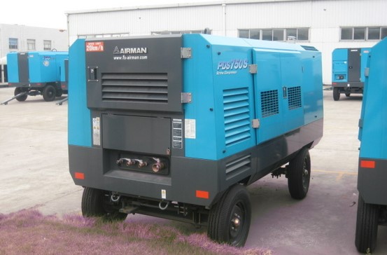 Maquinaria usada en venta, una opción para equipar tu obra