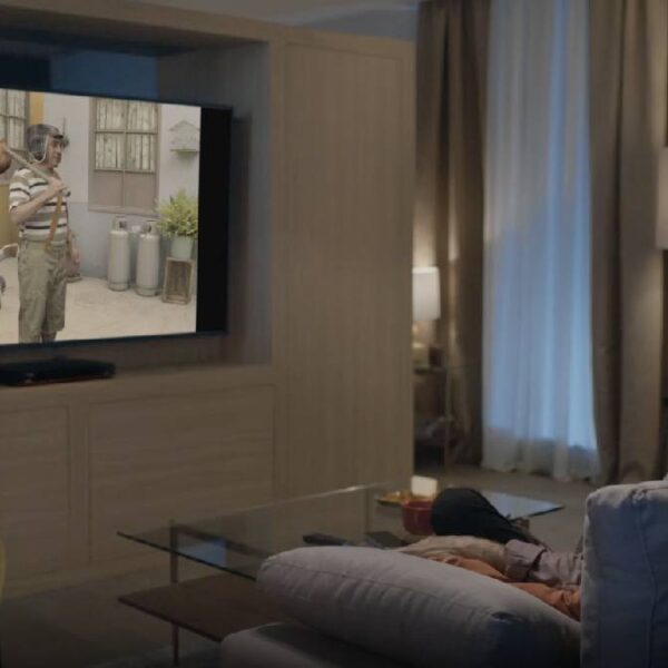 Eugenio Derbez revela de que se trata su proyecto con el "Chavo del 8"