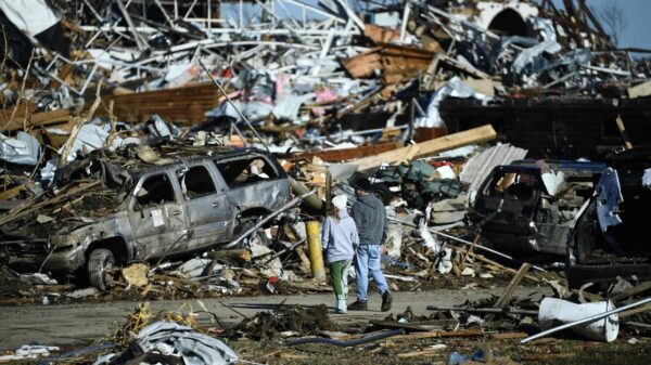 Dos muertos y decenas de heridos por tornados en Texas, Oklahoma y Nueva Orleans.