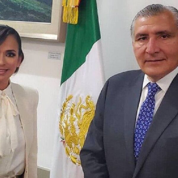 Laura Fernández se reúne con el secretario de Gobernación