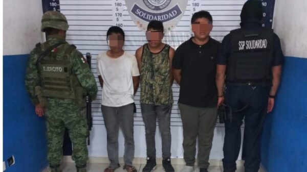 Caen narcomenudistas en playas; dos son adolescentes.