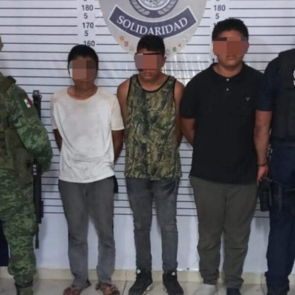 Caen narcomenudistas en playas; dos son adolescentes.