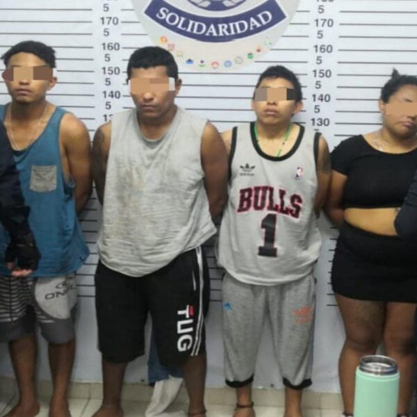 Detienen a narcobanda en Villas del Sol de Playa del Carmen.