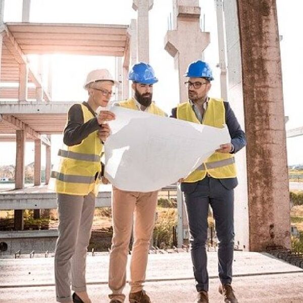 Maquinaria usada en venta, una opción para equipar tu obra