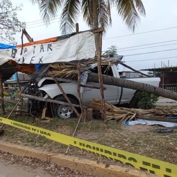 Tras una persecución ejecutan a un conductor en Tabasco.