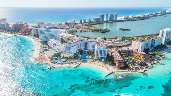 Celebra Cancún su 52 aniversario este 20 de abril.