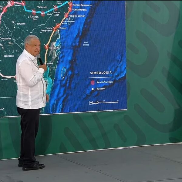 Supervisa AMLO el tramo 5 del Tren Maya Cancún-Tulum