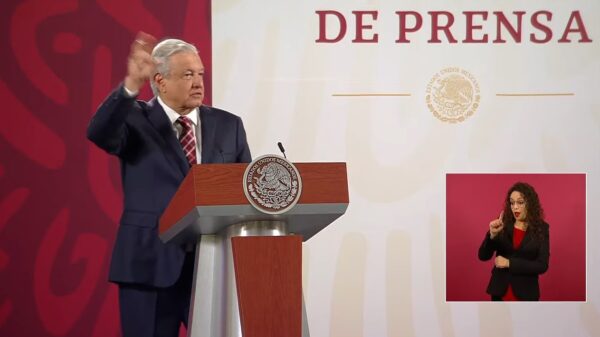 Pide AMLO a México y Latinoamérica no servir de piñatas a partidos de EU