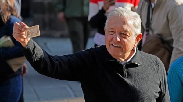 “Crucifican” en Semana Santa a las noticias: AP