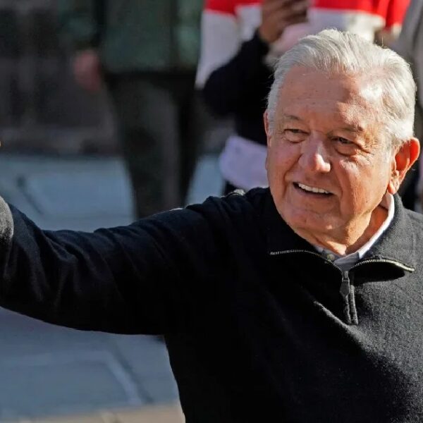 “Crucifican” en Semana Santa a las noticias: AP