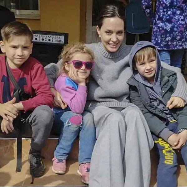 Angelina Jolie visita Leópolis, en Ucrania