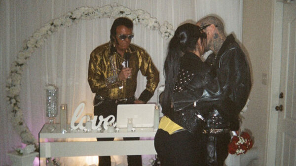 Así fue la boda de Kourtney Kardashian con Travis Barker en Las Vegas